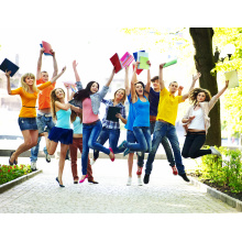 Нова програма медичного страхування для студентів, які навчаються за кордоном